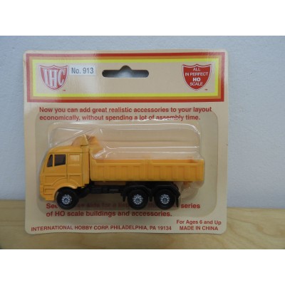 IHC, Large Open Bed Dump Truck, HO Scale, Plastic Truck, No. 913